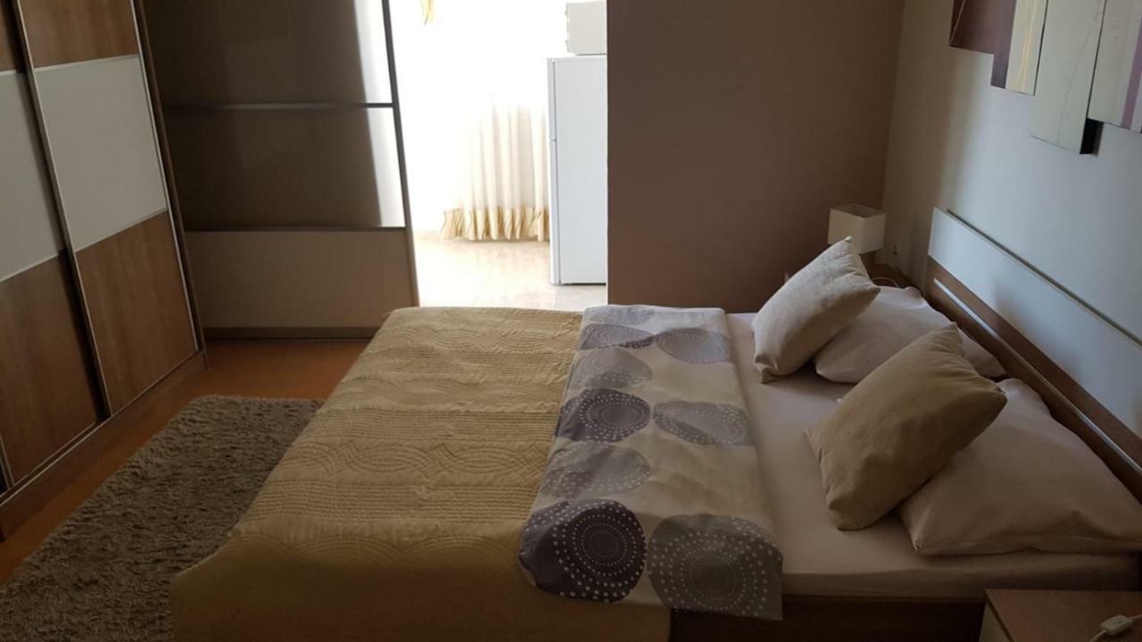 Apartments Roko Kolinda Bibinje Exterior foto